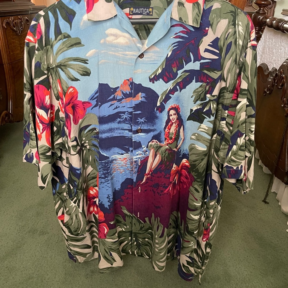 Nautica Blue and Green Hawaiian Print 👕
